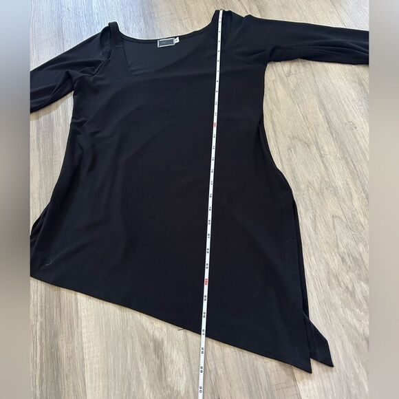 Sympli Nu Focus Tunic Cut Out Shoulder Asymmetrical Hem Top - Picture 11 of 12